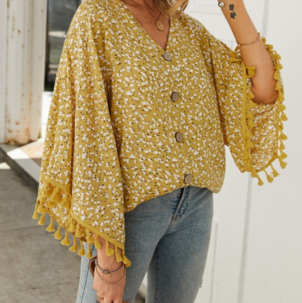 LAST 1! 💛 Yellow Boho Tassel Top - Picture 3 of 11